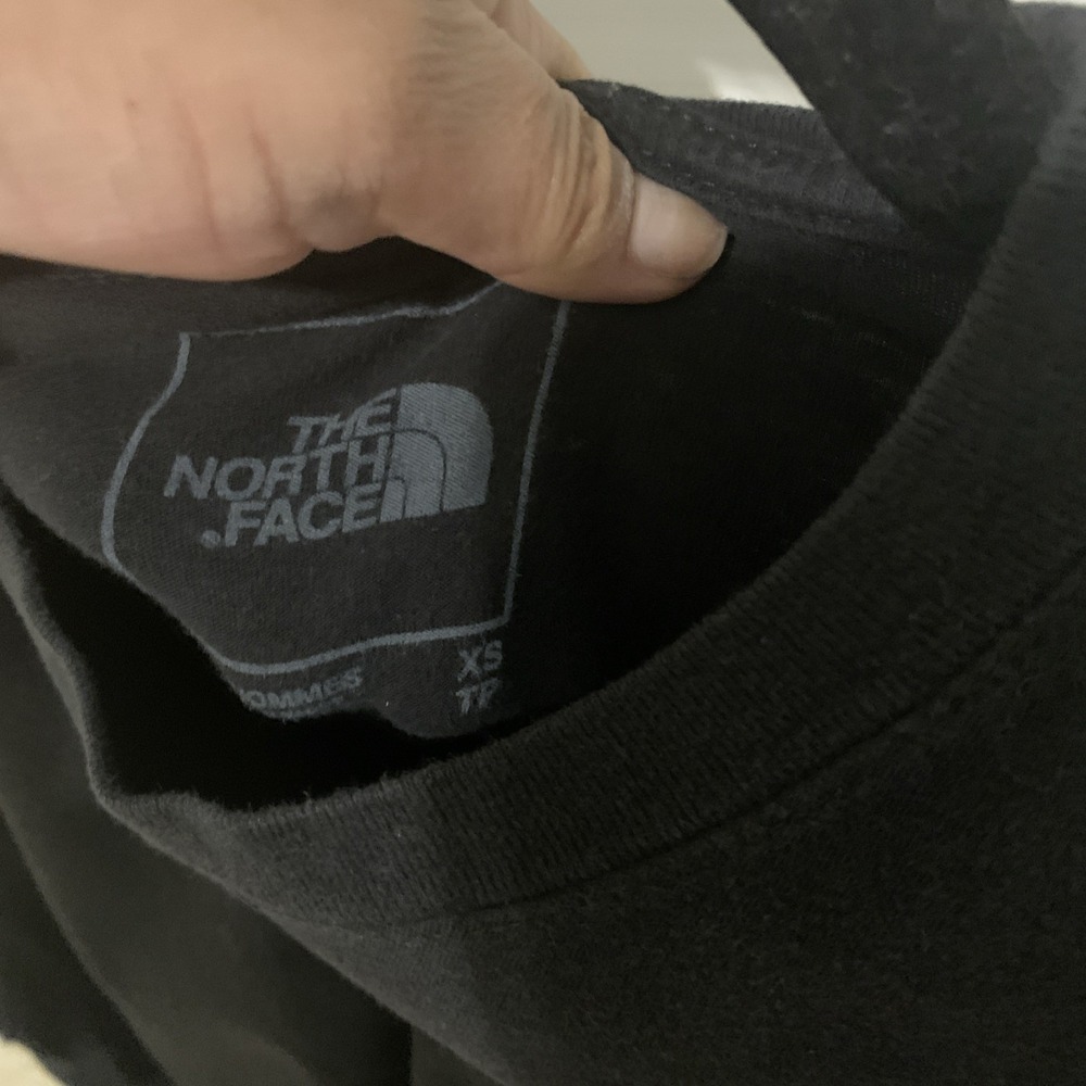 The North Face Men's T-Shirt – Black, Size XS Short Sleeve - Picture 2 of 4